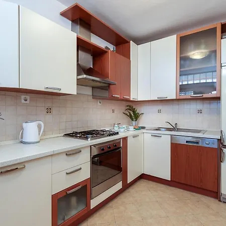 Sonja Apartment