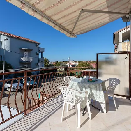 Sonja Apartman *